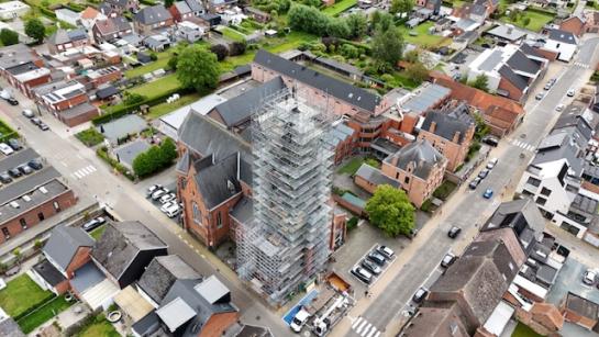 restauratie torenspits Opstal
