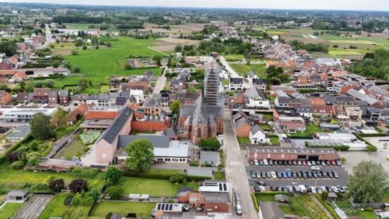 restauratie torenspits Opstal